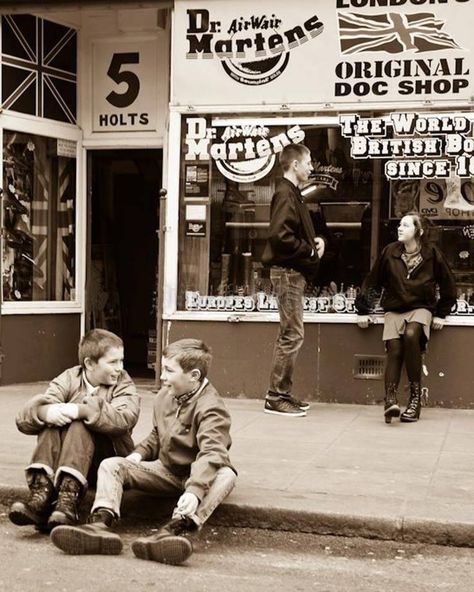 British boot Company - Camden Town Ska, Skin Heads, Box Collage, Skinhead Fashion, Rude Girl, Mode Rock, Camden London, Youth Subcultures, Dr Martins