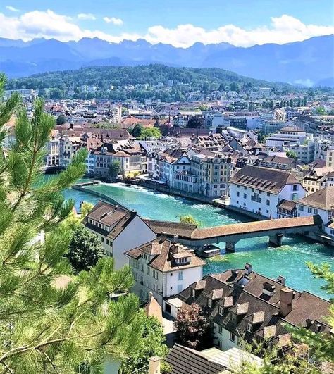 Chapel Bridge Lucerne, Lucerne Switzerland Photography, Switzerland Town, Switzerland Culture, Lucern Switzerland, Switzerland Lucerne, Puzzle Ideas, Switzerland Photography, European Holiday