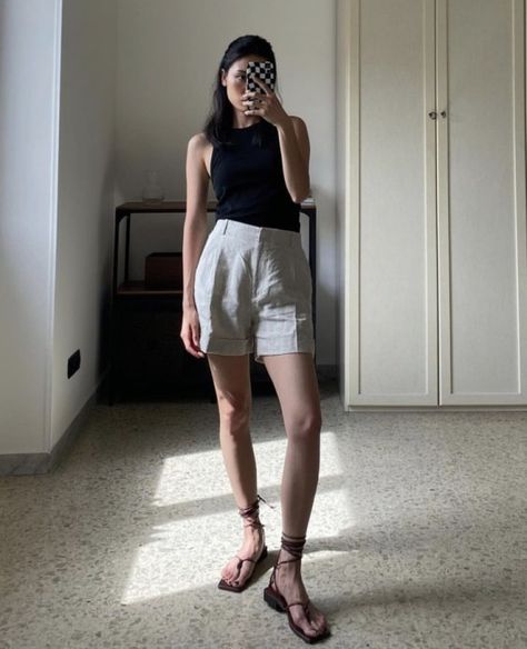 linen shorts, linen short outfits, linen aesthetic, summer outfits, summer outfit, summer fashion, linen short Linen Short Outfits, Linen Shorts Outfit Summer, Style Linen Shorts, Short Outfit Ideas, Linen Aesthetic, Summer Outfits Chic, Linen Shorts Outfit, Shorts Outfit Summer, Black Linen Shorts