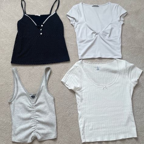 - Pieces Include Brands Like Princess Polly, Brandy Melville, Urban Outfitters, Pacsun, Zara - All Nwt/Nwot/Like New/Great Condition - 2 Items Brandy Melville Outfits, Brandy Melville Outfits Aesthetic, Pacsun Outfits, Brandy Fits, Brandy Melville Cardigan, Brandy Melville Shirts, Tee Shirt Outfit, Fancy Fits, Downtown Outfits