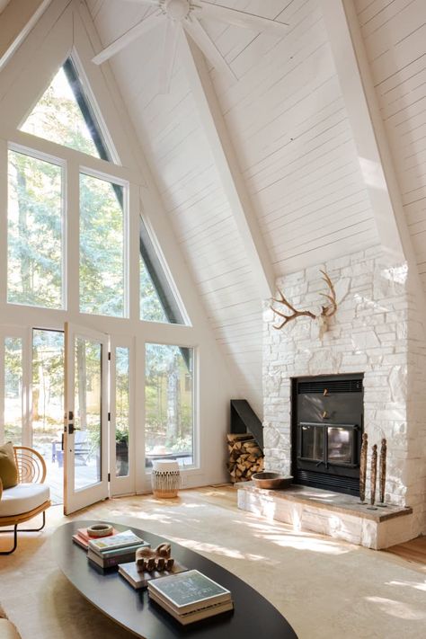 A Frame Cabin Design, A-frame Interior, Frame Cottage, Guys Room Aesthetic, Scandinavian Cabin, Smaller Homes, Guys Room, A Frame House Plans, Modern Mountain Home