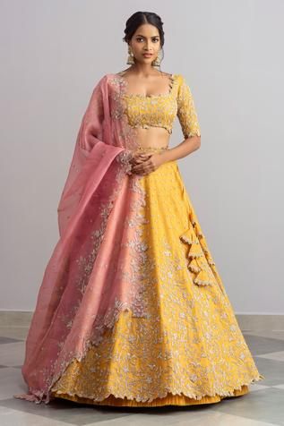 Lehenga Yellow, Lehenga Pink, Haldi Dress, Embroidery Square, Haldi Outfits, Lehanga Designs, Anushree Reddy, Haldi Outfit, Bridal Lehenga Designs