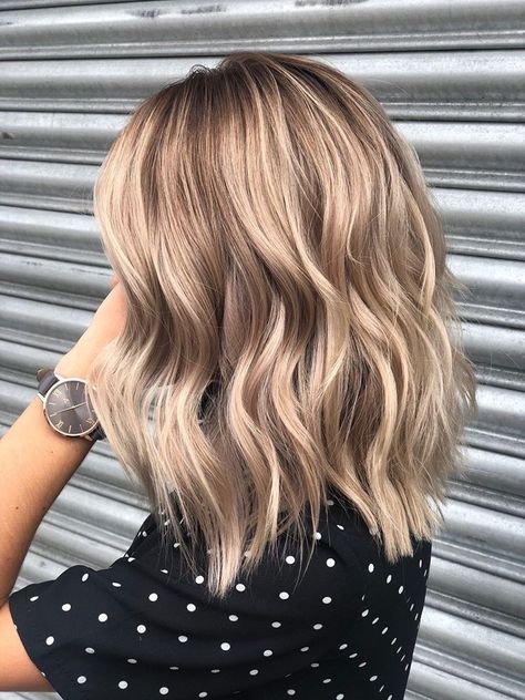 Wavy Hairstyles, Balayage, Blonde Hairstyle, Blonde Wavy Hair, Blonde Bob Hairstyles, Brunette Hair With Highlights, Dirty Blonde Hair, Long Bob Haircuts, Shoulder Hair