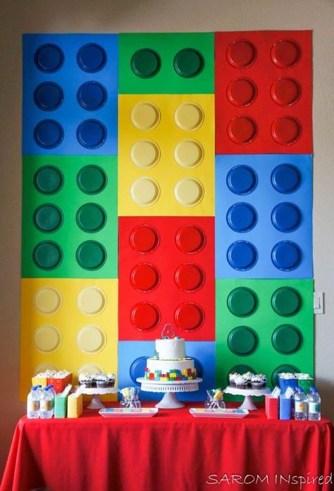 Deco Lego, Lego Party Decorations, Decoration Creche, Ninjago Birthday Party, Lego Themed Party, Ninjago Birthday, Ninjago Party, Lego Wall, Cake Diy