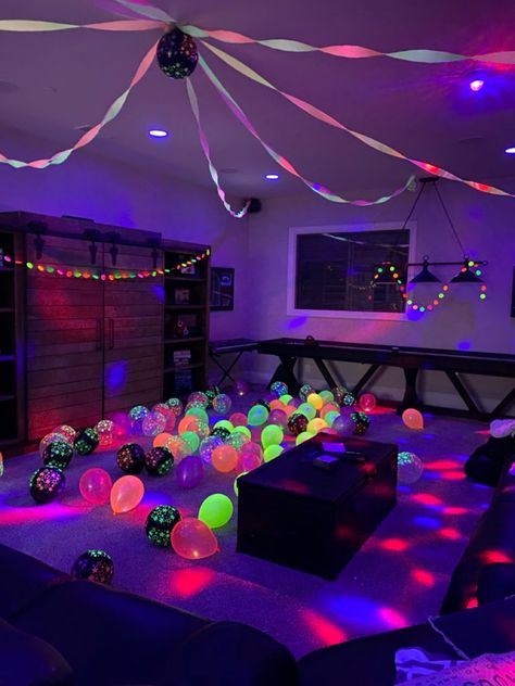 Glow Crazy For This Party Idea Glow In The Dark Streamers, Rave Decorations Party, Glow Party Ideas Outfits, Rave Themed Party, Neon Bday Party Ideas, House Birthday Party Ideas, Glow Birthday Party Ideas, Glow Party Ideas, Neon Party Ideas