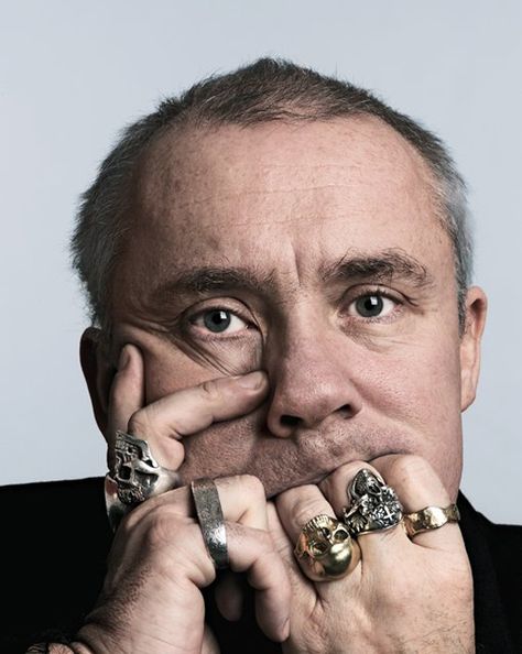 Damien Hirst in Lazaro Jewelry on Sotheby's At Auction Cover Damian Hirst, Yayoi Kusama Pumpkin, Hirst Arts, Kara Walker, Mens Designer Jewelry, Avant Garde Artists, Damien Hirst, Artistic Installation, Collaborative Art