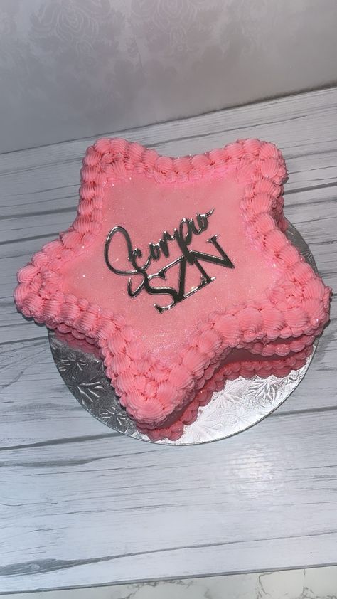 All Posts • Instagram Birthday Cake Shapes Ideas, Cute Bday Cake Ideas, Star Cakes Birthday, All Pink Birthday Cake, Birthday Ideas 19, Star Cake Aesthetic, Birthday Ideas 17, 16 Th Birthday Cake, Star Cake Birthday