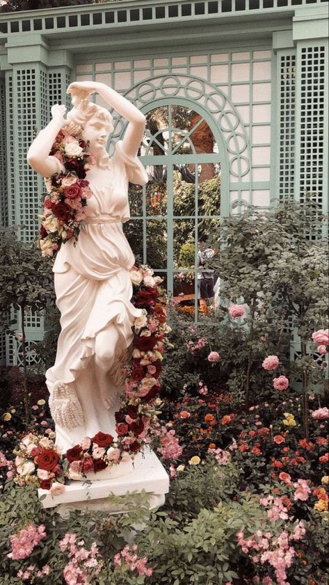 Modern, antique, ancient, roses, sculpture, statue, window, house, woman, womanly, tenderness, marble, inspiration, curves, love, art, design, aesthetic, white color, rose, dress, idea, moody, native, miracle Francisco Lachowski, Indoor Rose Garden, Taman Vintage, Garden Aesthetic, Gardens By The Bay, Wallpaper Vintage, घर की सजावट, Akshay Kumar, Kew Gardens