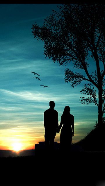 Romantic-Sunset - Couple looking on - can be a moonlight scene Romantic Sunset Couple, Silhouette Fotografie, Wallpapers Couple, Silhouette Arte, Wallpaper Couple, Lovers Images, Couple Romantic, Hd Love, Romantic Wallpaper