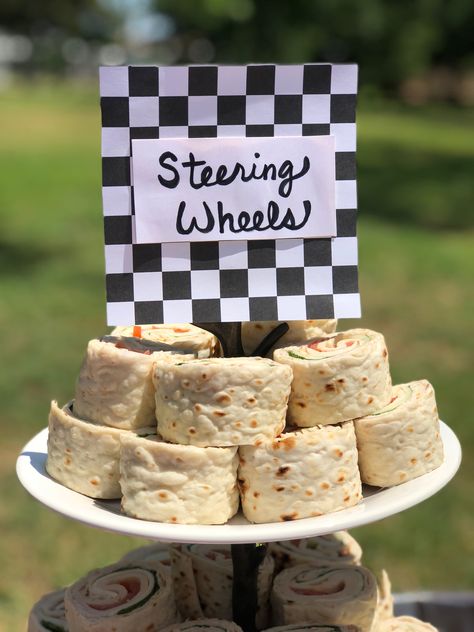 Fast One Birthday Party Snacks, Essen, Car Themed Birthday Party Foods, Race Theme Birthday Party Food, Cars And Trucks Birthday Party Food, Blaze Birthday Food Ideas, Race Car Themed Party Food, Biker Themed Birthday Party, Food Ideas For Monster Truck Party