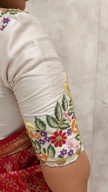 Sauth Saree Blouse Designs, Half White Maggam Work Blouse Designs, Blouse Design For Patola Silk Saree, Thread Work In Blouse, White Blouses For Saree, Blouses Work Designs, White Blouse Maggam Work Designs, Thread Blouse Designs, Blouse For Patola Saree