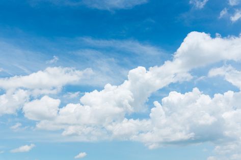 The vast blue sky and clouds sky. blue s... | Premium Photo #Freepik #photo #background #abstract #summer #light Sky Beground Hd, Background Sky Images, Sky Pc Wallpaper, Sky Background Landscape, Sky Background Hd, Blue Sky Images, Blue Sky And Clouds, Hd Landscape, Dreamy Sky