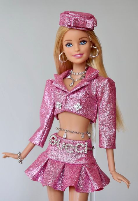 Barbie supermodel Barbie Doll Fashionista, Gucci Barbie, Cute Barbie Pics, Cute Barbie Dolls, Pink Barbie Doll, Zombie Barbie, Glam Barbie, Y2k Barbie, Fashionista Barbie