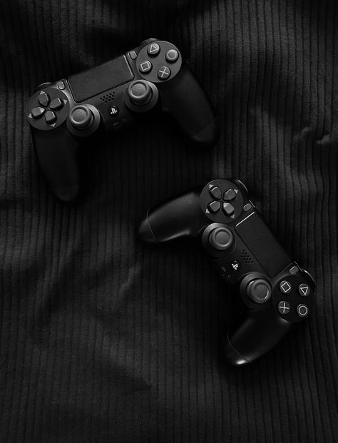 Gaming Ps4 Aesthetic, Black Gaming Aesthetic, Gaming Dark Aesthetic, Gaming Asthetic Picture, Gaming Console Aesthetic, Video Game Developer Aesthetic, Guy Playing Video Games Aesthetic, Gaming Aesthetic Dark, Playing Videogame Aesthetic