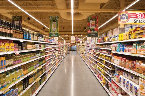 This Grocery Store Is Better than a Mall, Movie Theater, or Trader Joe's — Cult Favorites Departmental Store Design, Grocery Store Shopping, Fresh Store, Store Shelves Design, Cheap Groceries, Underwater Restaurant, Grocery Supermarket, Supermarket Design, Store Shelves