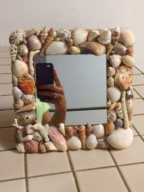 Square Mirror Crafts Diy, Diy Mirror Frame Square, Diy Mirror Frame Clay, Small Mirror Crafts, Small Square Mirror Wall Decor, Small Square Mirror Ideas Diy, Square Mirror Diy, Square Mirror Wall Decor Diy, How To Decorate A Mirror