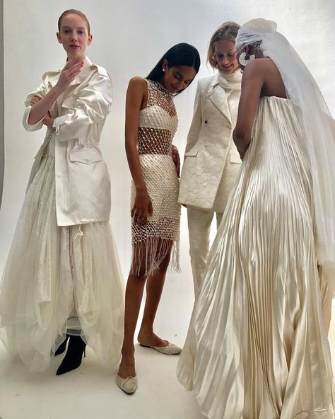 Danielle Frankel Simone, Cool Bridal Dress, Wedding Dresses Danielle Frankel, Bridal Party Editorial, After Party Bridal Dress, Anti Bride Dress, Cool Bridesmaids, Danielle Frankel Wedding Dress, Bridal After Party Outfit