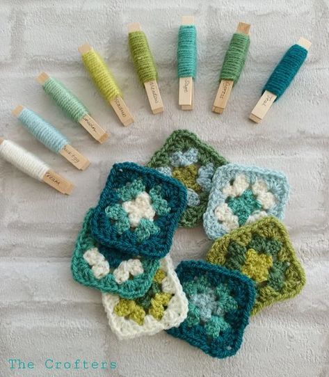 Stylecraft Special Dk Combinations Green, Crochet Colors Combinations, Wool Colour Combinations, Crochet Colour Combinations, Granny Square Color Combinations, Color Palets, Blankets Knit, Crochet Blanket Colors, Kare Motif