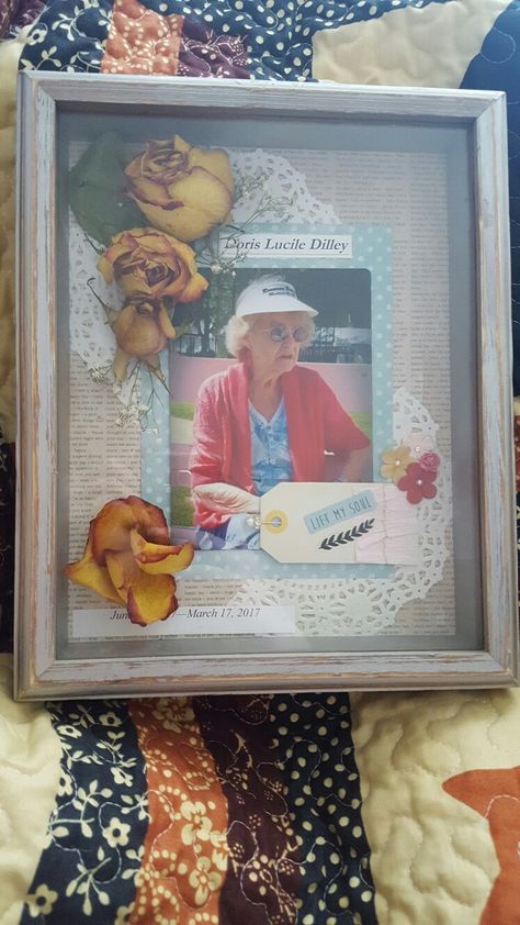 Shadow Box For Mom Who Passed, Memorial Frames Diy, Memorial Box Frame Ideas, Shadow Box Ideas Memorial Mom, Grandma Memorial Ideas, Funeral Shadow Box Ideas, Grandma Shadow Box Ideas, Memorial Shadow Box Ideas Mothers, Shadowbox Ideas Memorial