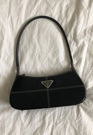 Louis Vuitton Baguette Bag, Black Prada Shoulder Bag, Asymmetrical Shoulder Bag, Shoulder Bags Designer, Designer Small Bags, Cute Vintage Purses, Black Vintage Purse, Cute Vintage Bags, Cute Black Bag