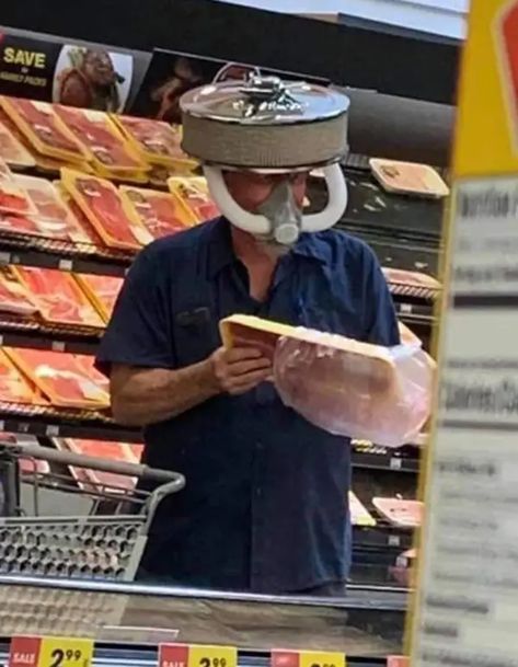 Humour, Weird People At Walmart, Funny Pictures Of People, Funny Walmart People, Funny Walmart Pictures, Walmart Pictures, Walmart Funny, Bizarre Pictures, Funny People Pictures