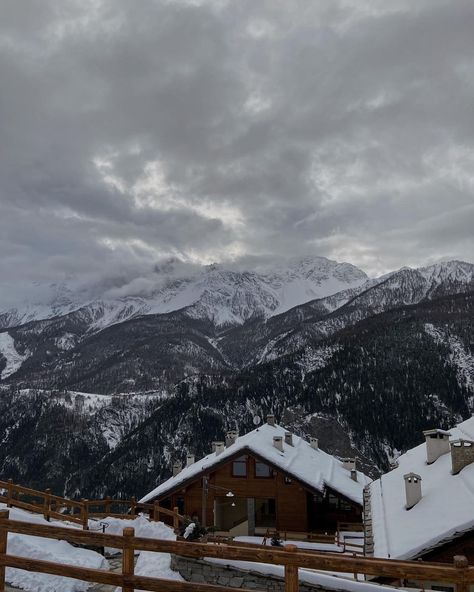 Northern Italy Winter, Alps Aesthetic Winter, Italian Winter Aesthetic, Italian Chalet, North Italy Aesthetic, Italy Vibes Aesthetic, Northern Italy Aesthetic, Winter In Italy, Italian Cottage