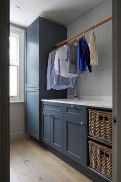 Boot Room Utility, Utility Room Storage, Small Utility Room, Utility Room Designs, Dream Laundry Room, Laundry Room Layouts, Clothes Hanging, Mudroom Laundry Room, Laundry Room Renovation