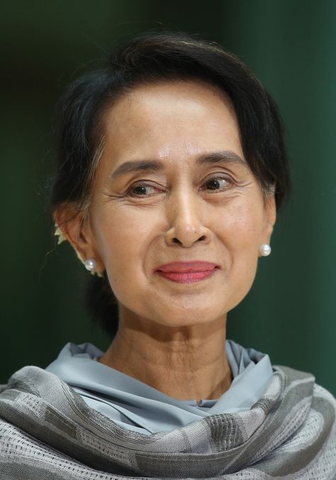 “If you’re feeling helpless, help someone.” ~ Aung San Suu Kyi, politician/Nobel Peace Prize winner Daw Aung San Suu Kyi, Proud To Be A Woman, Freedom From Fear, Aung San Suu Kyi, Aung San, House Arrest, To Be A Woman, Peter Gabriel, Feeling Helpless