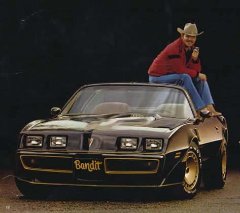 The 1977 Pontiac Firebird Trans-Am from Smokey and The Bandit. Description from pinterest.com. I searched for this on bing.com/images Smoky And The Bandit, The Bandit, Smokey And The Bandit, Tv Cars, Pontiac Firebird Trans Am, Burt Reynolds, Pontiac Cars, Vw Touareg, Firebird Trans Am