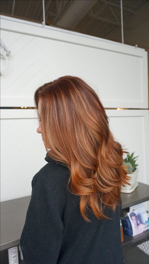 Auburn Ginger Hair Balayage, Auburn Highlights In Red Hair, Caramel Highlights In Red Hair, Ginger Hair With High And Low Lights, Redhead With Brown Lowlights, Ginger With Face Framing Highlights, Natural Red Hair Lowlights, Brown Ginger Blonde Balayage, Highlights Natural Red Hair