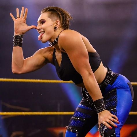 Your Pain = My Fun. Demi Bennett, Le Catch, Buff Women, Rhea Ripley, Adelaide South Australia, Wwe Female Wrestlers, Wwe Girls, Wrestling Divas, Human Poses Reference