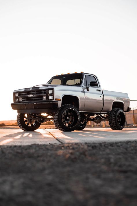 1987 Chevy Silverado, Truck Restoration, Classic 4x4, Chevy K10, Chevy Trucks Older, Chevy 4x4, Custom Lifted Trucks, Chevy Diesel Trucks, Trucks Lifted Diesel