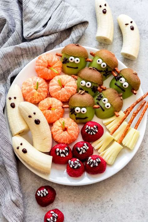 Easy Halloween Treats, Easy Halloween Snacks, Halloween Breakfast, Halloween Snacks For Kids, Halloween Lunch, Halloween Fest, Healthy Halloween Snacks, Halloween Food Treats, Easy Halloween Food