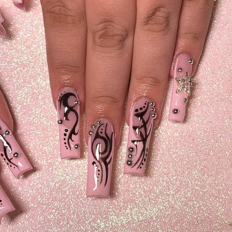 Funky Nail Art, Hard Nails, Punk Nails, Anime Nails, Goth Nails, Dope Nail Designs, Nagel Inspo, Pink Acrylic Nails, Funky Nails