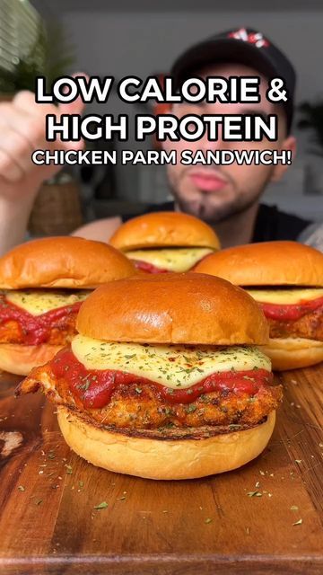 Essen, Chicken Parm Sandwich, High Protein Chicken, Low Calorie High Protein, Low Calorie Chicken, High Protein Meal Prep, Healthy High Protein Meals, High Protein Low Calorie, Healthy Lunch Meal Prep