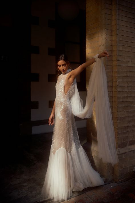 Haute Couture, Wedding Dress Feathers, Iconic Brides, Feather Wedding Dress, Liz Martinez Bridal, Bridal 2024, Liz Martinez, Wedding Ootd, Stunning Wedding Photos