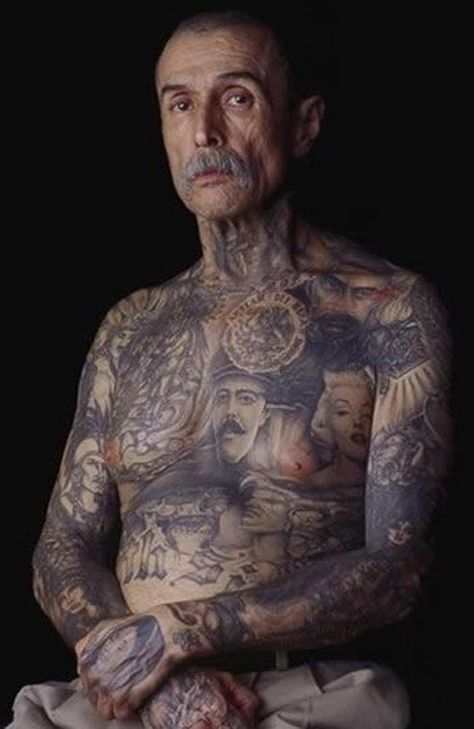 40 Year Old Man, Old Men With Tattoos, 40 Year Old Men, Tattoo Video, Man Anatomy, Coloured People, With Tattoo, Tattoo Now, Full Body Tattoo