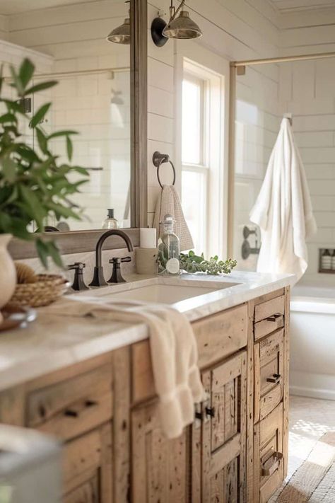 28 Inspiring Farmhouse Bathrooms Warm Toned Bathroom, Vintage Bathroom Remodel, Farmhouse Bathrooms, Cottage Style Bathrooms, Cottage Bathroom Ideas, Bathroom Vanity Ideas, Cottagecore Home, Rustic Wooden Shelves, Farmhouse Designs