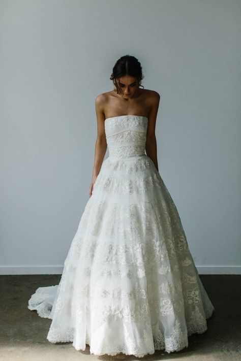 Karen Willis Holmes Bespoke Limited Edition via Pacific Weddings Wedding Gown Gallery, Karen Willis Holmes, Dream Wedding Ideas Dresses, Wedding Mood, Dreamy Wedding, Lace Wedding Dress, Wedding Dress Inspiration, Wedding Looks, Dream Wedding Dresses