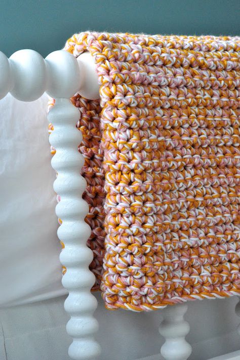 Aesthetic Nest: HOH in Crochet: Easy Baby Afghan (Tutorial) Diy Knit, Easy Baby Blanket, Crochet Simple, Easy Crochet Blanket, Baby Afghan, Easy Crochet Baby, Easy Crochet Projects, Baby Afghan Crochet, Beginner Crochet Projects