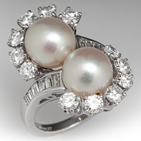 Pearl Cocktail Ring, Pearl Rings Vintage, Fancy Jewelry Necklace, Diamond Rings Design, Saltwater Pearls, Vintage Fine Jewelry, Aquamarine Jewelry, Fancy Jewelry, Old Jewelry