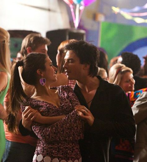 Season 2 - Episode 18 - The Last Dance - Elena and Damon Decade Dance, Ian Somerhalder Nina Dobrev, Ian E Nina, Ian Somerhalder Vampire Diaries, Vampire Diaries Poster, Damon Salvatore Vampire Diaries, Vampire Daries, The Vampire Diaries 3, Vampire Diaries Guys