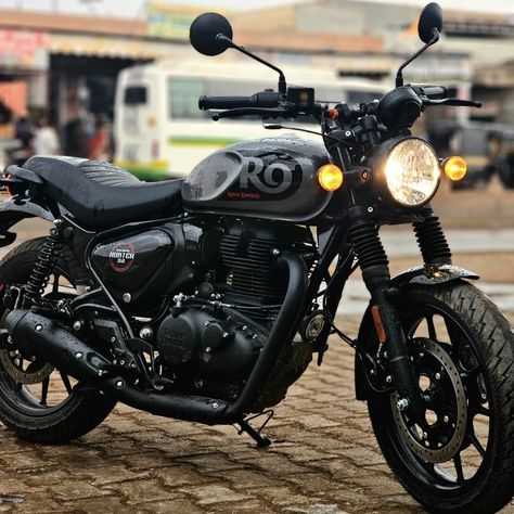 #deppergrey #hunter350 #royalenfield #stockbike #RE Hunter 350 Wallpaper, Hunter 350 Bike, Re Hunter 350, Himalayan Bike, Royal Enfield Hunter 350, Himalayan Royal Enfield, Hunter 350, Mobil Off Road, Thumbnails Youtube Background