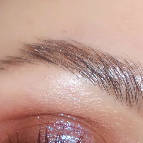 @emmas__eye on Instagram: "neutral + iridescent color is a big fav lately  i forget what brown i used but the shimmer is @cloudicos pocket summer (PR) @charlottetilbury dream pop mascara  🏷️  #eyemakeup #eyeshadow #indiemakeup #indieeyeshadow #makeupinspo #softmakeup #selftaughtmua  🔍  eye makeup indie eyeshadow cloudicos simple makeup ideas" Indie Eyeshadow, Simple Makeup Ideas, Summer Eyeshadow, Big Eyes Makeup, Indie Makeup, Iridescent Color, Brown I, Dream Pop, Soft Makeup