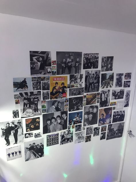 Beatles Poster Bedroom, The Beatles Bedroom, Beatles Bedroom, 60s Lifestyle, Room Ideas Bedroom Teenagers, Beatles Room, Bedroom Things, Music Bedroom, Beatles Poster