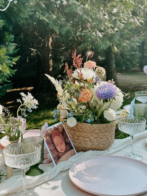 Wildflower Baby Birthday Party, Wild Flower Theme Baby Shower Ideas, Cottage Core First Birthday, Cottagecore Centerpiece, Wildflower Dessert Table, Wild Flower Birthday Theme, Wildflower Birthday Theme, Wildflower Party Decor, Wild One Flower First Birthday