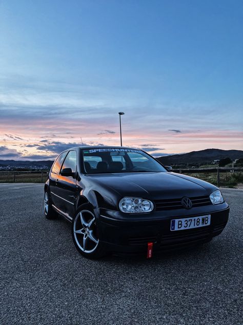 Vw Golf Aesthetic, Golf 4 Wallpaper, Golf 4 Gti, Mk4 Gti, Golf Mk4 R32, Mk4 Golf, Vw Golf Mk4, Golf 4, Golf Mk4