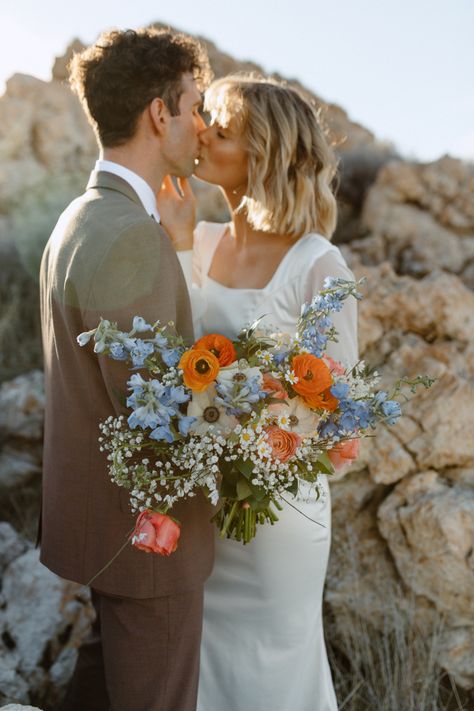 Unique Wedding Flowers, Bright, Orange and Blue, Bridals Wedding Flowers Bright, Poppy Wedding Bouquets, Blue Orange Weddings, Orange Wedding Themes, Orange And Pink Wedding, Orange Wedding Colors, Wedding Flowers Bouquet, Orange Bouquets, Orange Wedding Flowers