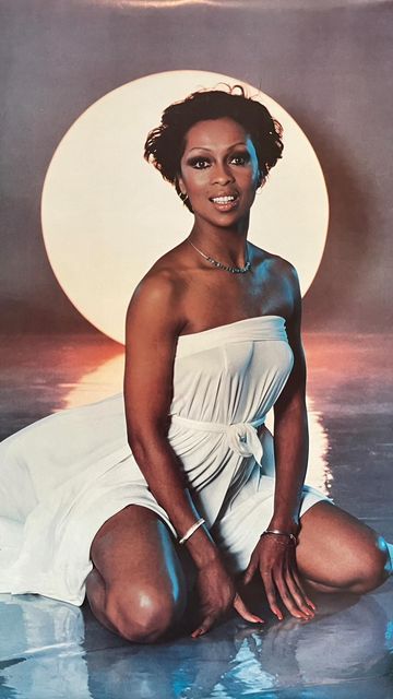 Lola Falana, 70s Black Women, Stylish Older Women, Movie Actress, Peace Art, Retro Women, Tv Movie, Music Tv, Album Art