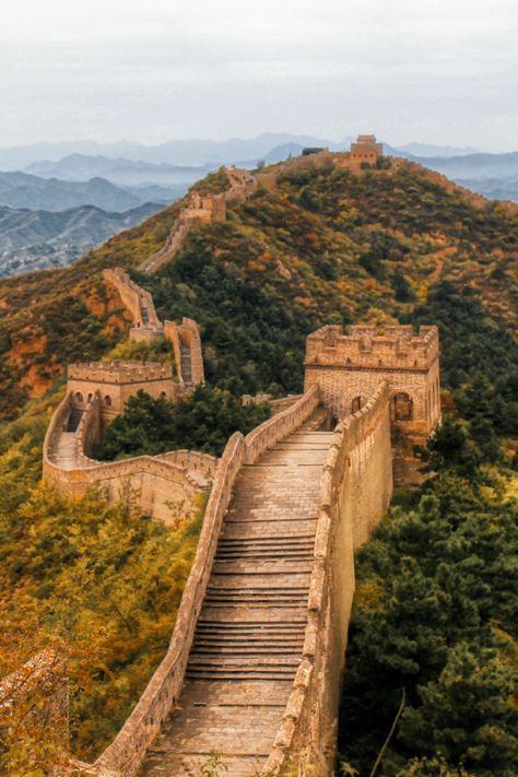 Everyone should see the Great Wall of China in their lifetime. Not each part of the wall is created equal. The nicer parts like Mutianyu and Badaling are also the most popular, whereas the section at Jinshanling is quieter and has more nature around it. Use this guide to see which section may be best for you. #china #beijing #greatwallofchina #greatwall #jinshanling #Mutianyu #Jiankou #Simatai #Huanghuacheng #Gebeikou #Juyongguan #Huangyaguan #Badaling #asiatravel Nature, Greatwall China, Stone Age Activities, 7 World Wonders, China Beijing, Chinese Temple, China Culture, The Great Wall Of China, Famous Monuments